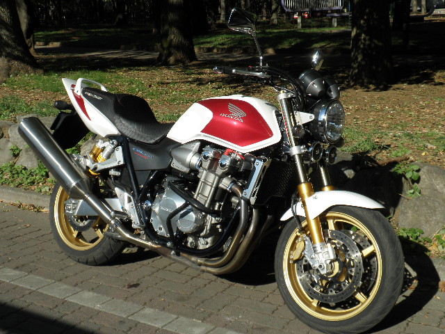 pb160405