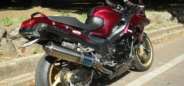 Kawasaki ZZR1100