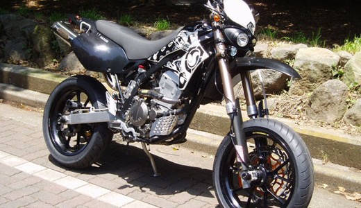 Kawasaki D-TRACKER